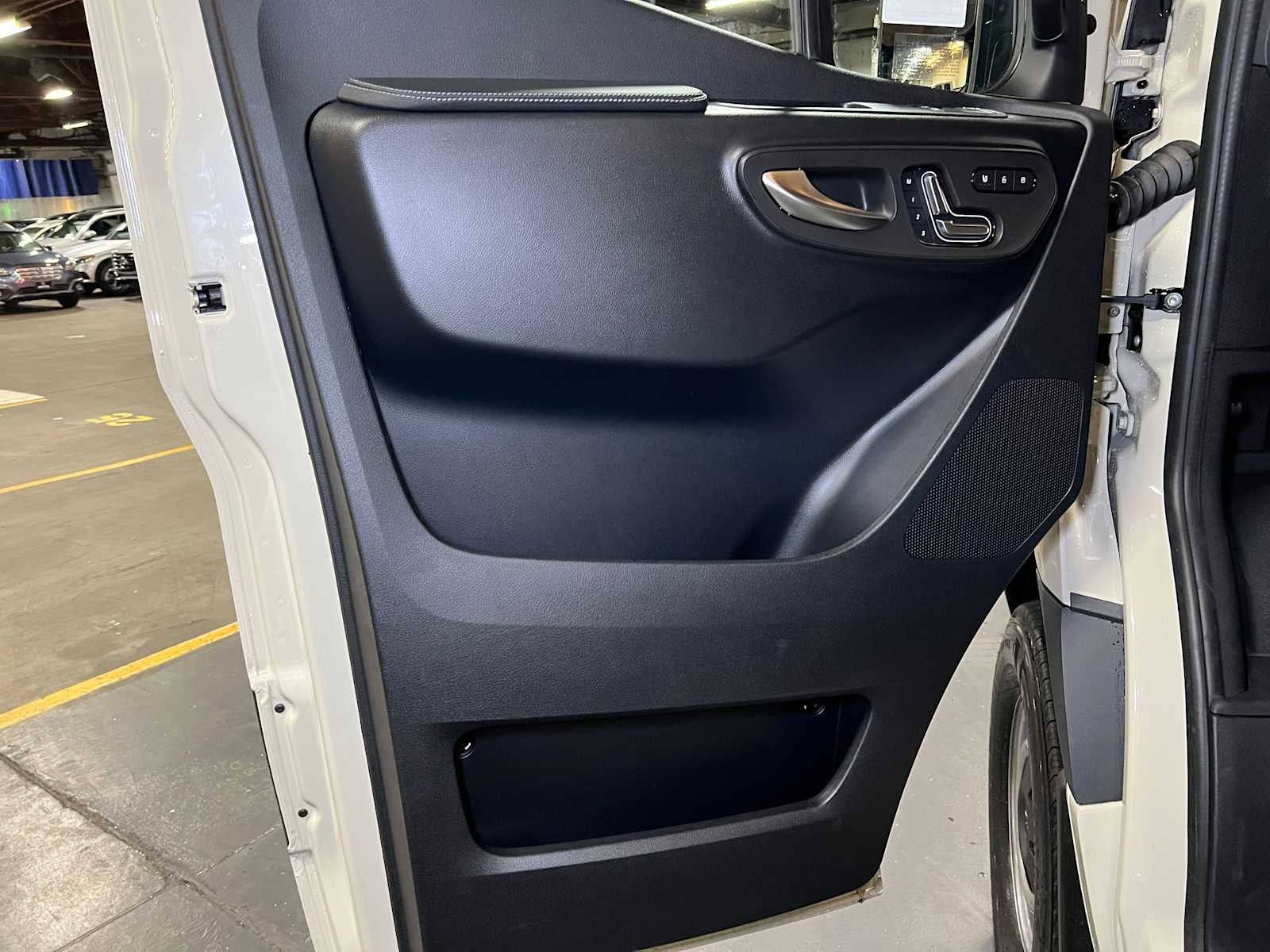 2026 Mercedes-Benz Sprinter 2500 Standard Roof I4 Diesel HO 144" AWD