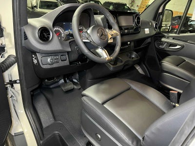 2026 Mercedes-Benz Sprinter 2500 Standard Roof I4 Diesel HO 144" AWD