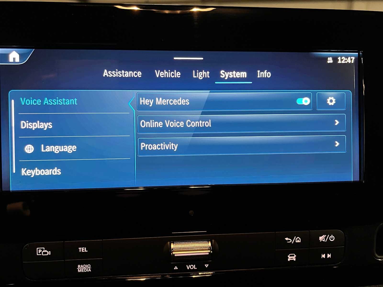 2026 Mercedes-Benz Sprinter 2500 Standard Roof I4 Diesel HO 144" AWD