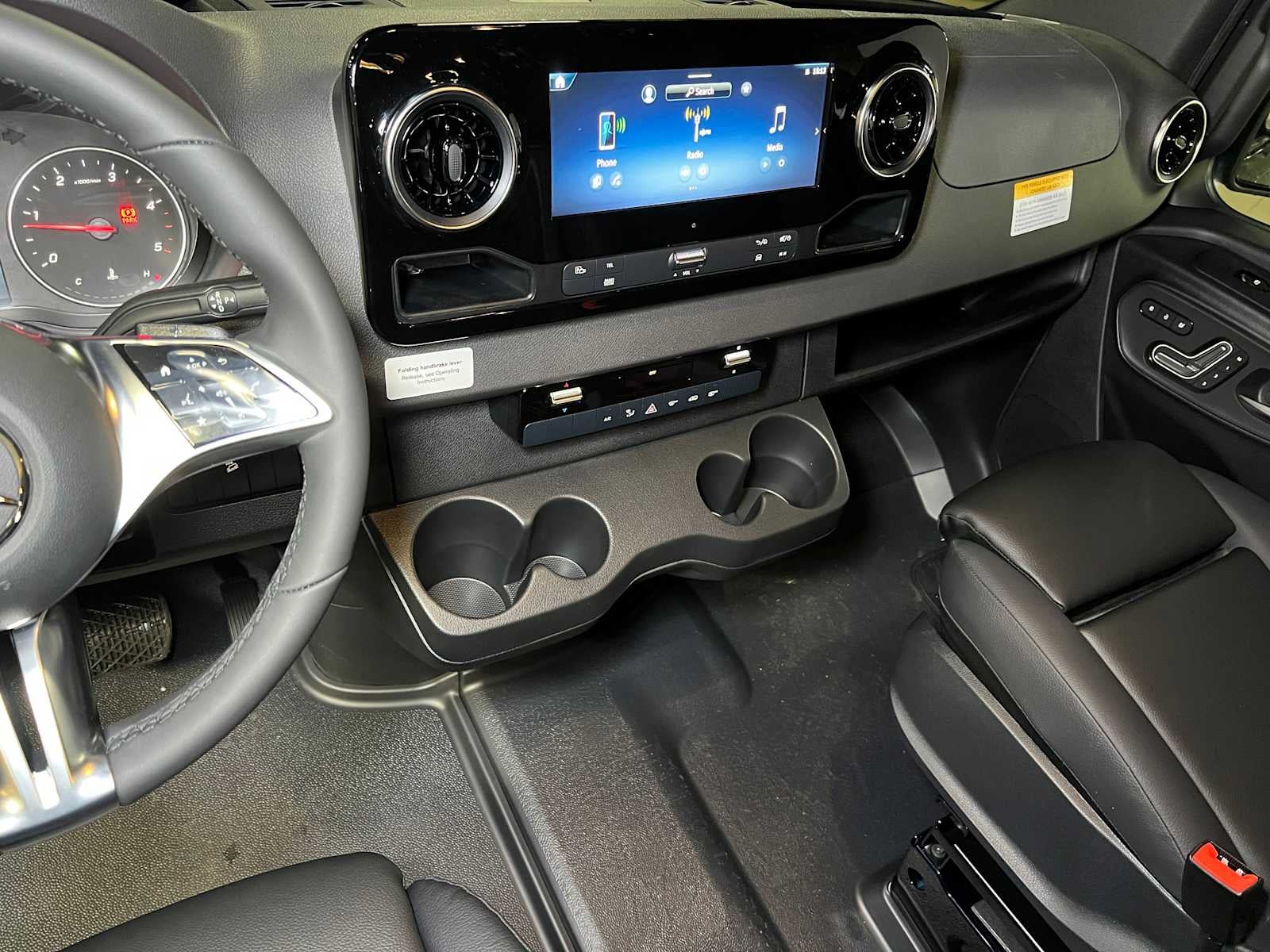 2026 Mercedes-Benz Sprinter 2500 Standard Roof I4 Diesel HO 144" AWD