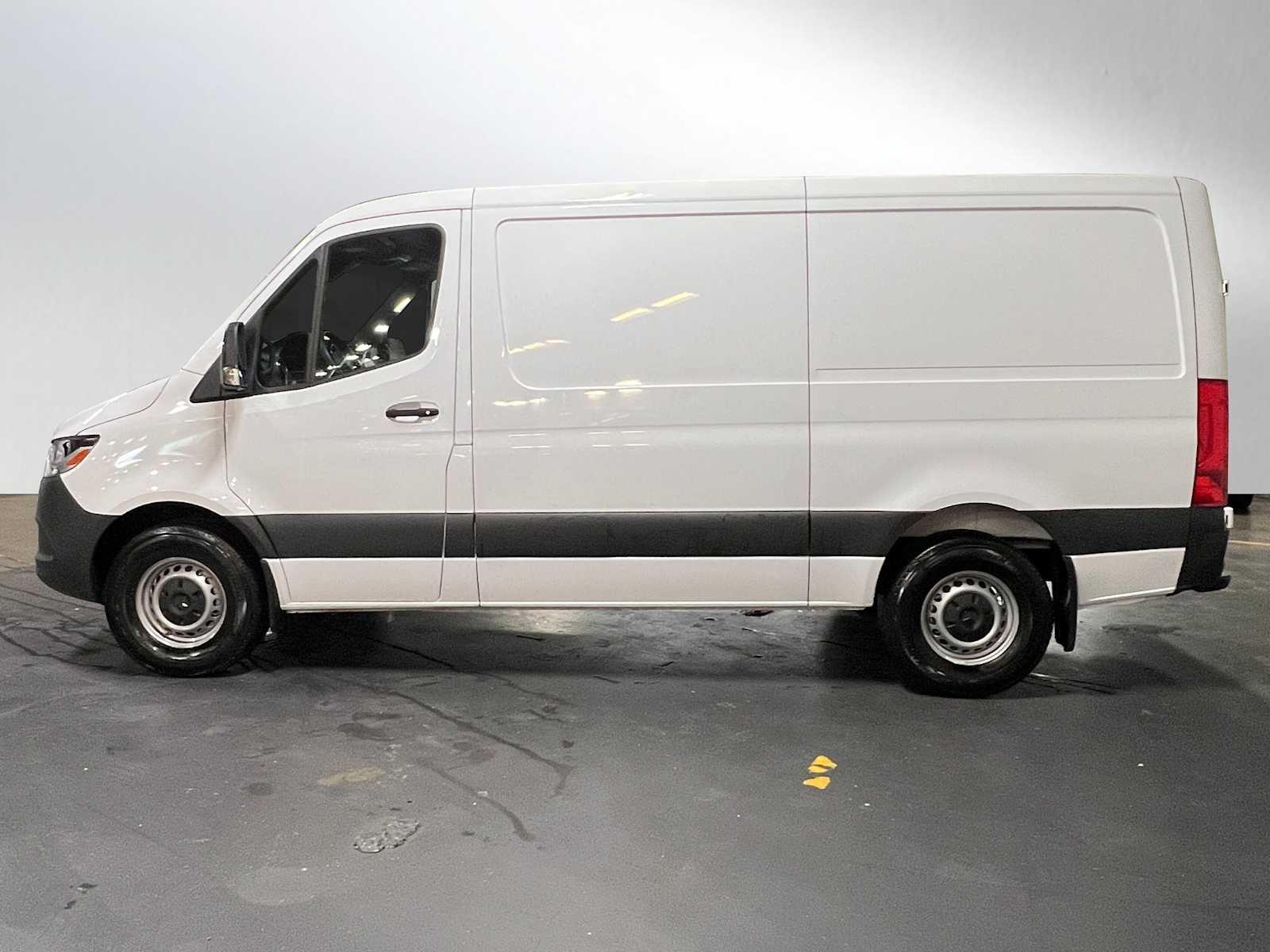 2025 Mercedes-Benz Sprinter 2500 Standard Roof I4 Diesel 144" RWD