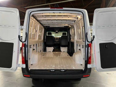 2025 Mercedes-Benz Sprinter 2500 Standard Roof I4 Diesel 144" RWD