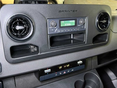 2025 Mercedes-Benz Sprinter 2500 Standard Roof I4 Diesel 144" RWD