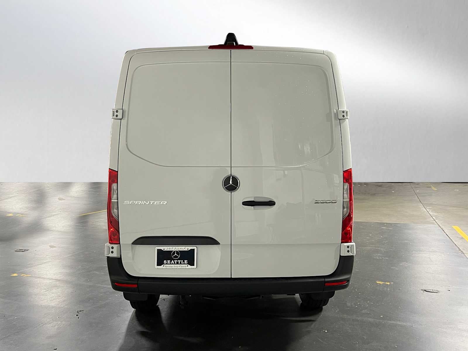 2025 Mercedes-Benz Sprinter 2500 Standard Roof I4 Diesel 144" RWD