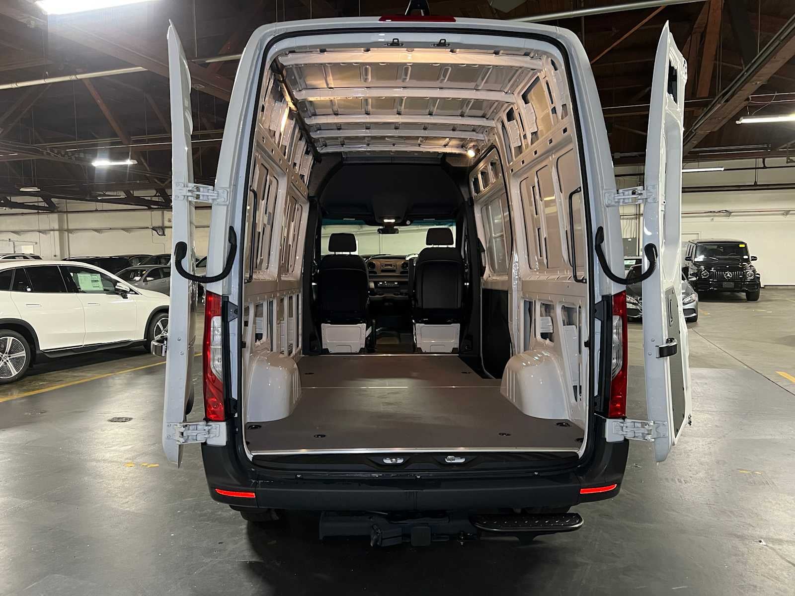 2025 Mercedes-Benz Sprinter 2500 Standard Roof I4 Diesel 144" RWD