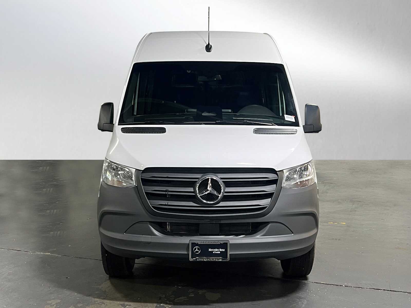 2025 Mercedes-Benz Sprinter 2500 Standard Roof I4 Diesel 144" RWD