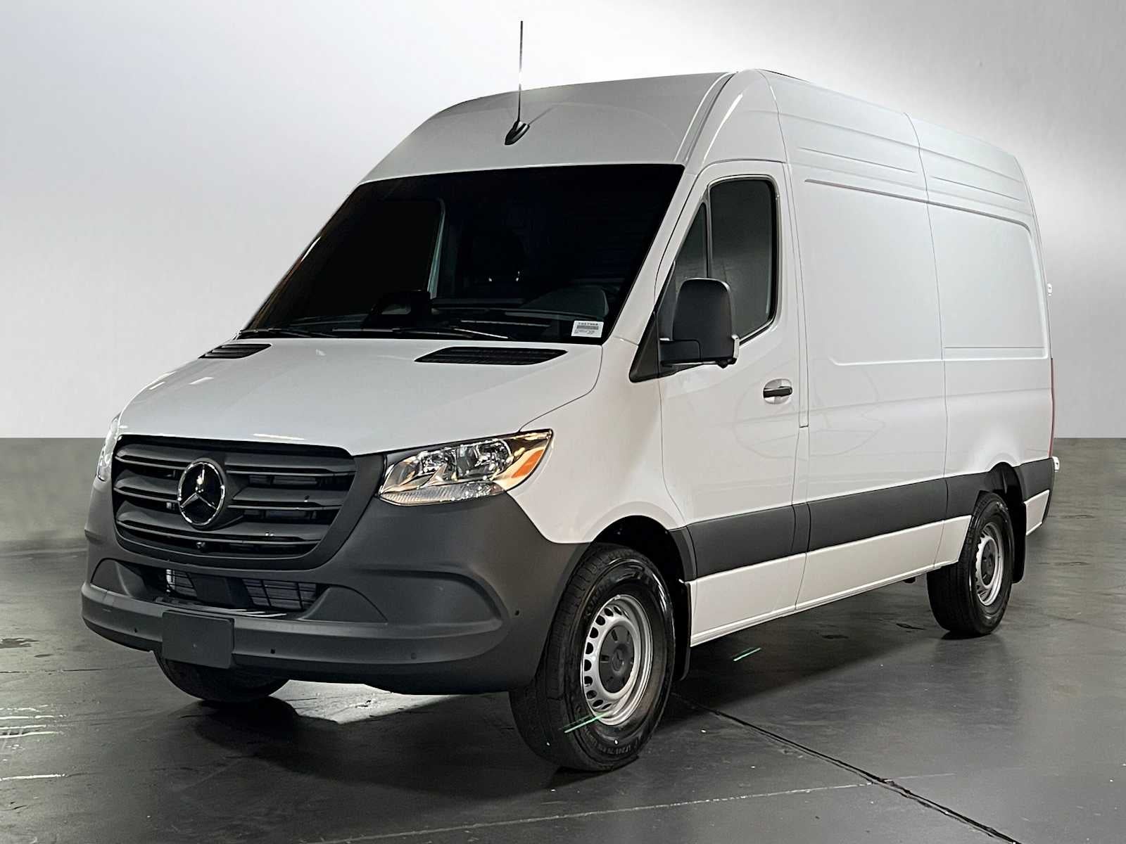 2025 Mercedes-Benz Sprinter 2500 Standard Roof I4 Diesel 144" RWD