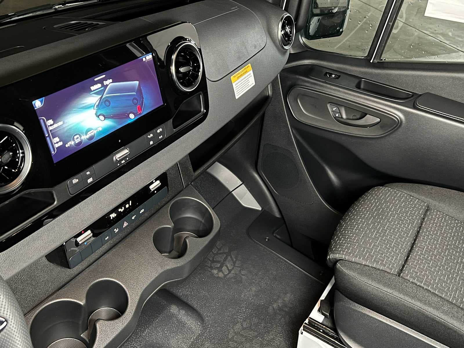 2026 Mercedes-Benz Sprinter 2500 Standard Roof I4 Diesel 144" RWD