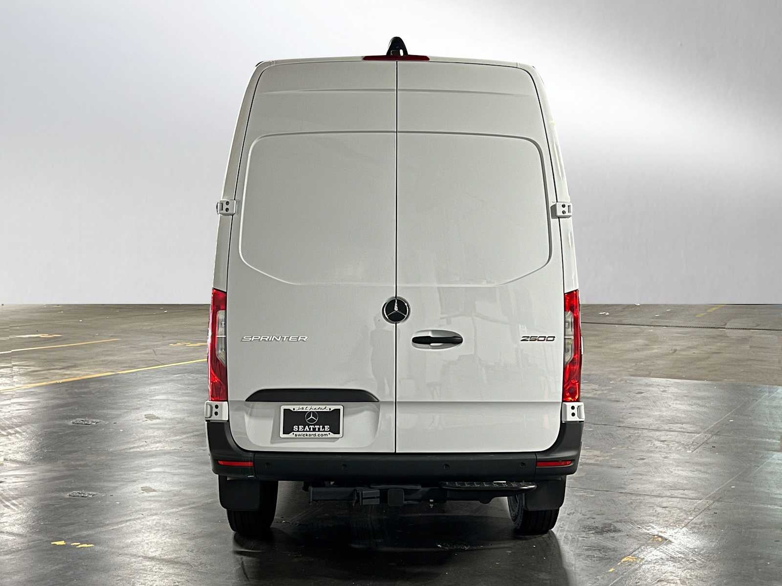 2025 Mercedes-Benz Sprinter 2500 Standard Roof I4 Diesel 144" RWD