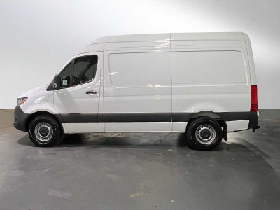 2025 Mercedes-Benz Sprinter 2500 Standard Roof I4 Diesel 144" RWD