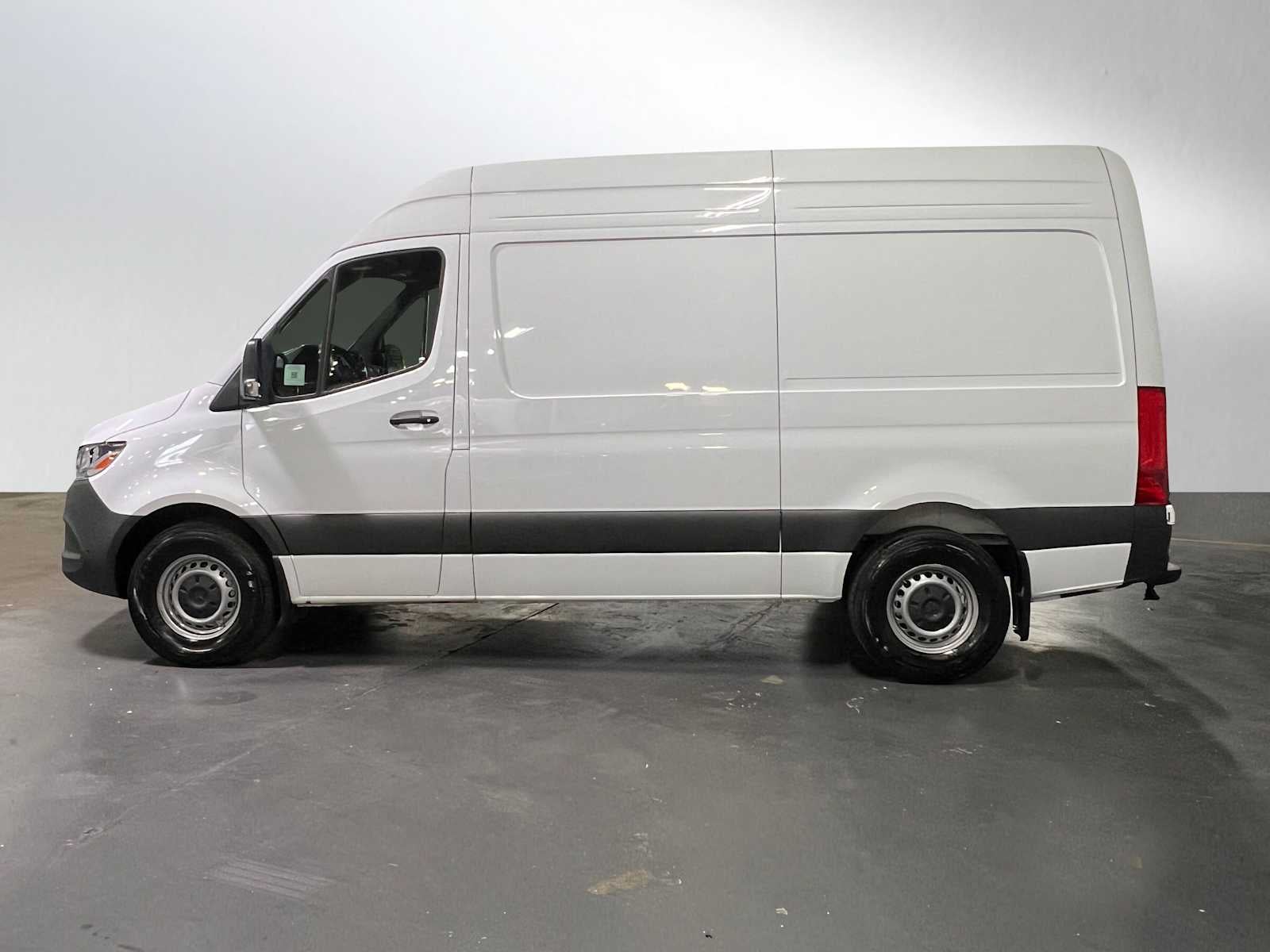 2025 Mercedes-Benz Sprinter 2500 Standard Roof I4 Diesel 144" RWD