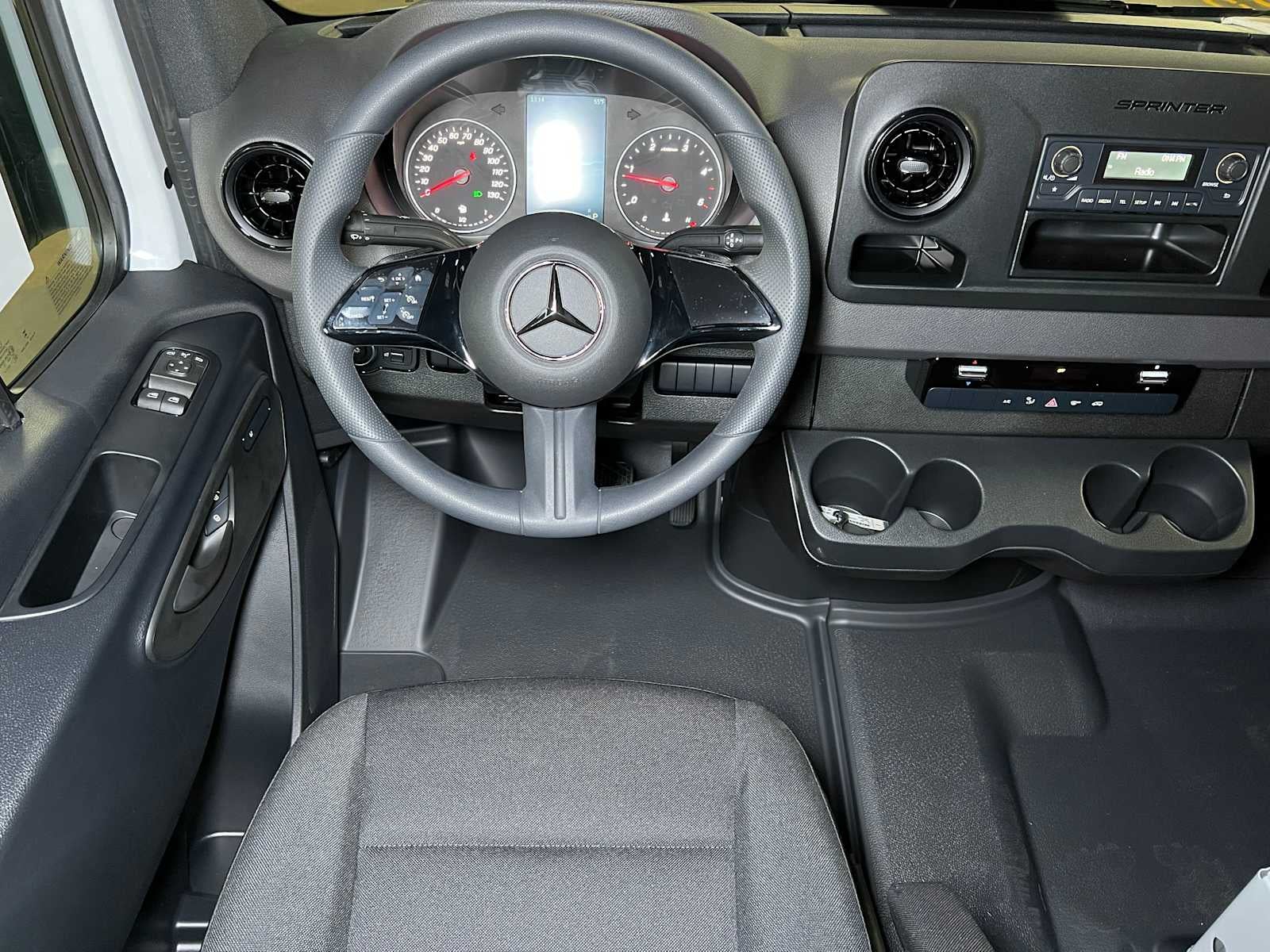 2025 Mercedes-Benz Sprinter 2500 Standard Roof I4 Diesel 144" RWD