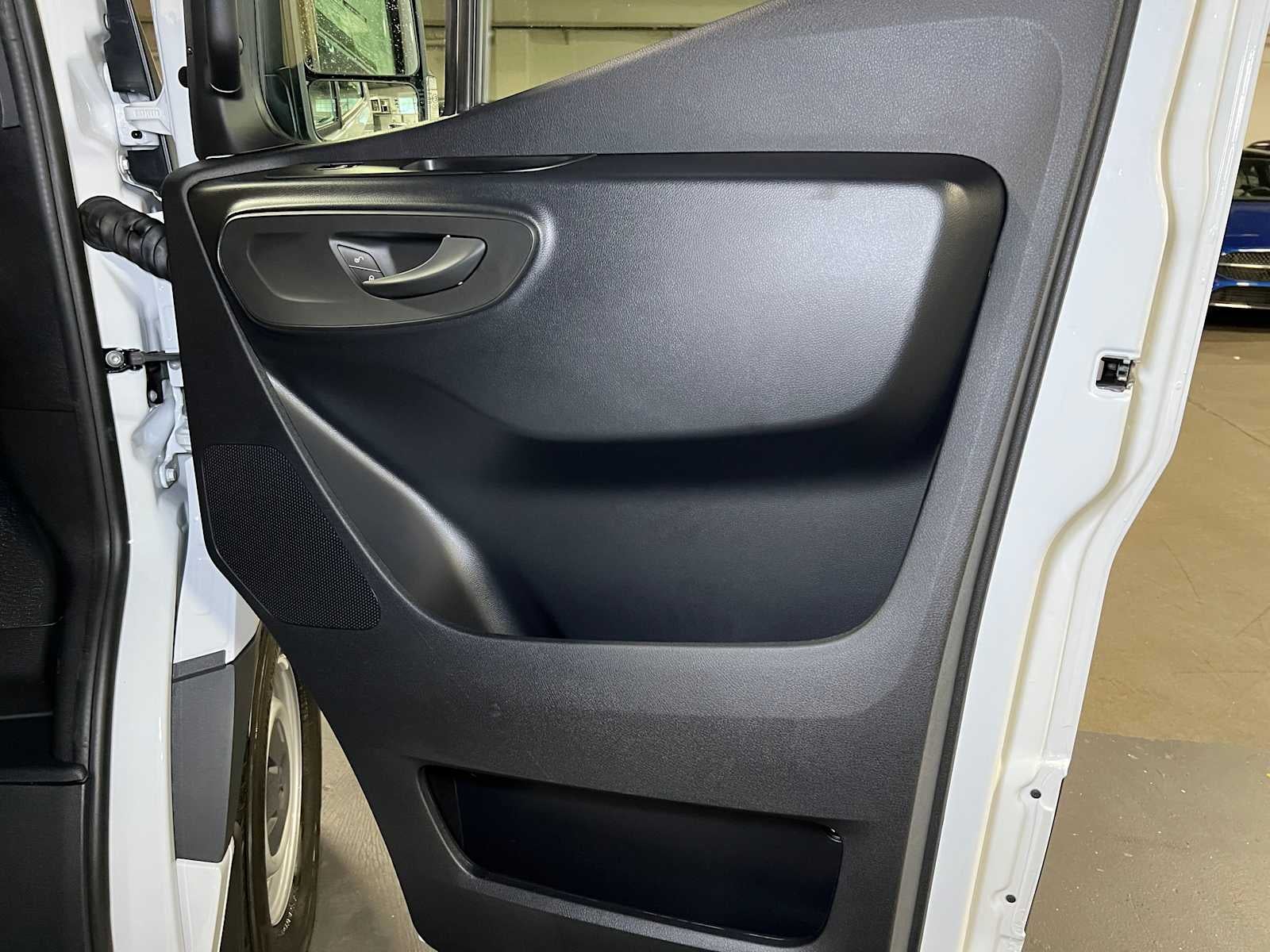 2025 Mercedes-Benz Sprinter 2500 Standard Roof I4 Diesel 144" RWD