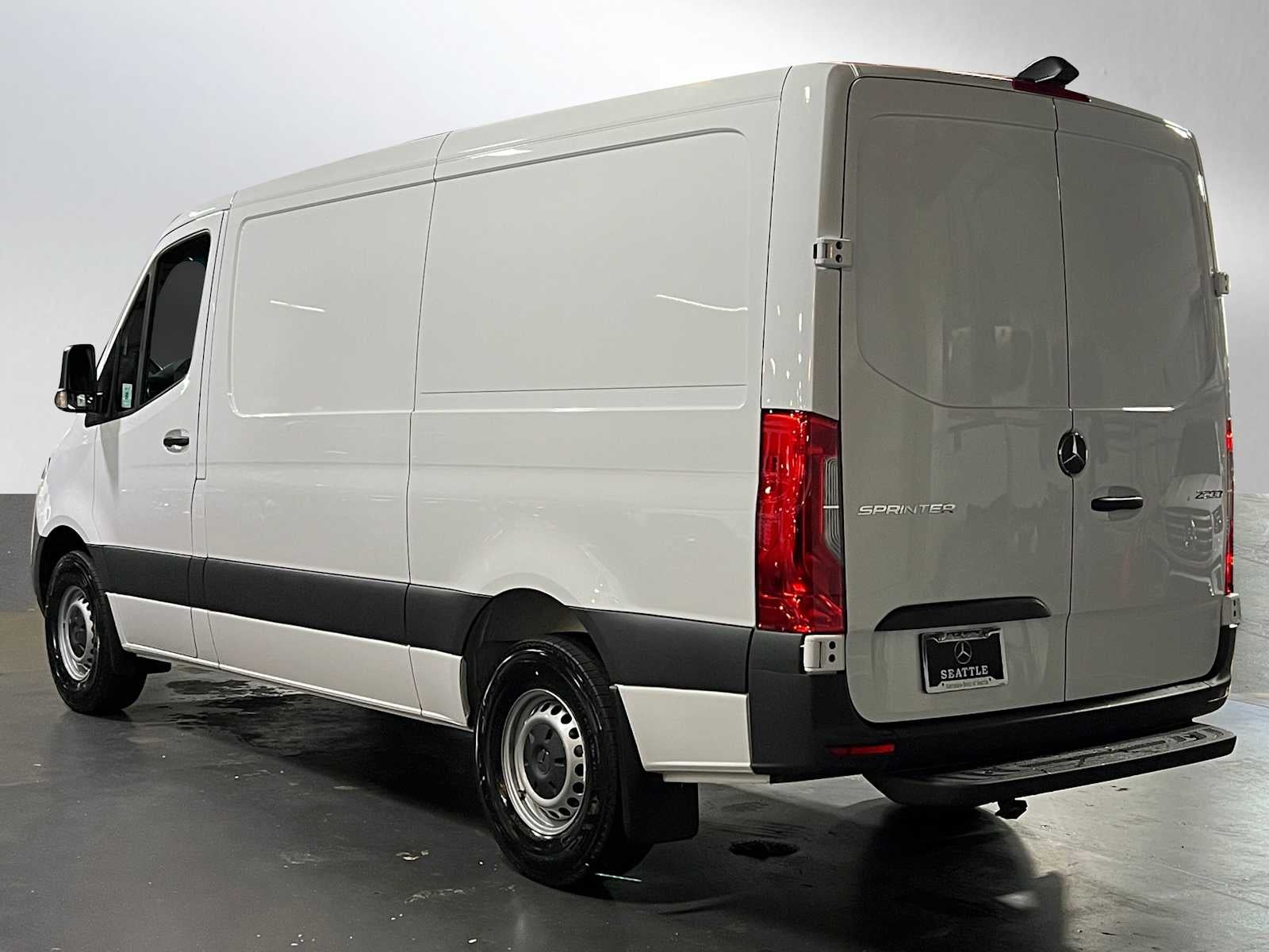 2025 Mercedes-Benz Sprinter 2500 Standard Roof I4 Diesel 144" RWD