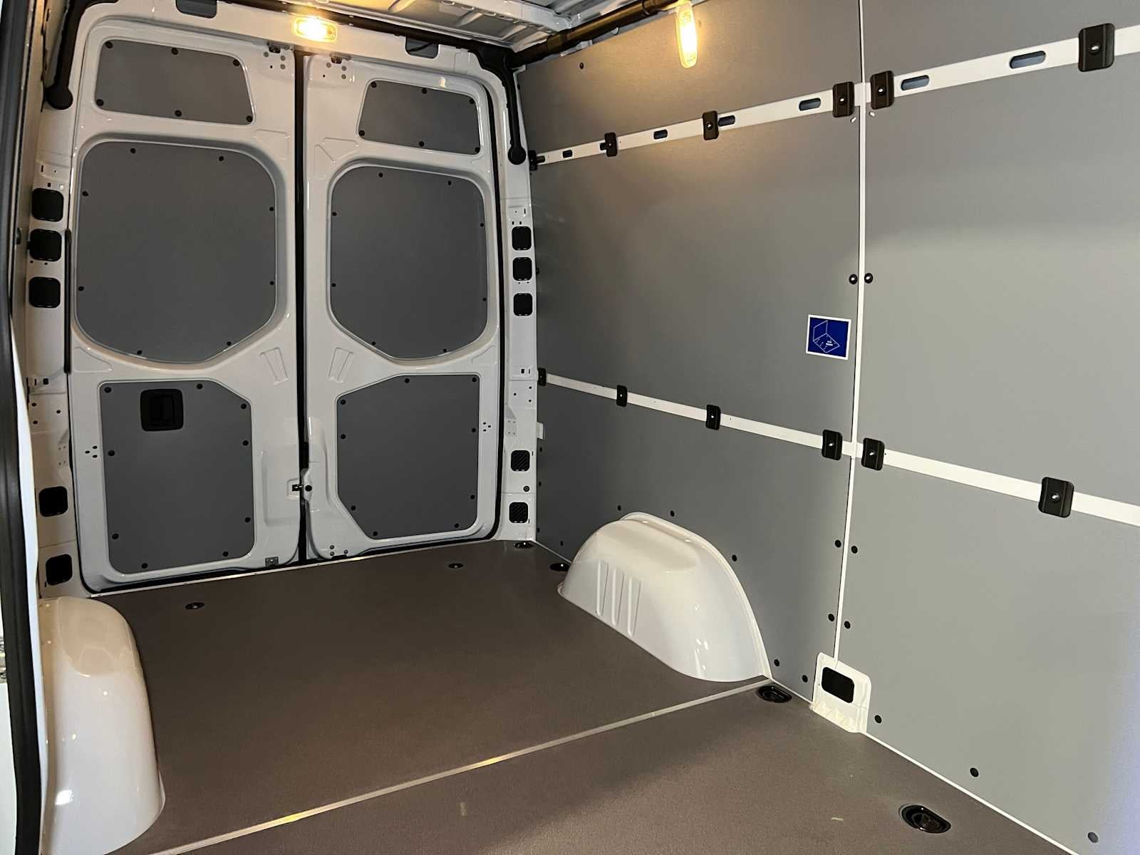 2025 Mercedes-Benz Sprinter 2500 Standard Roof I4 Diesel 144" RWD