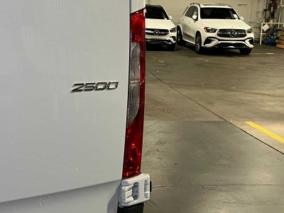 2025 Mercedes-Benz Sprinter 2500 Standard Roof I4 Diesel 144" RWD
