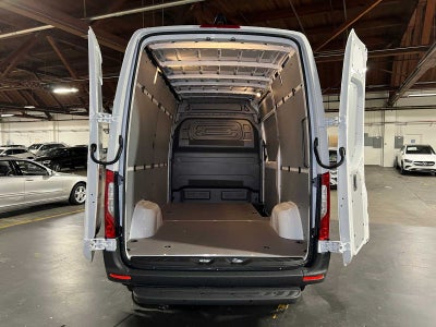2025 Mercedes-Benz Sprinter 2500 Standard Roof I4 Diesel 144" RWD