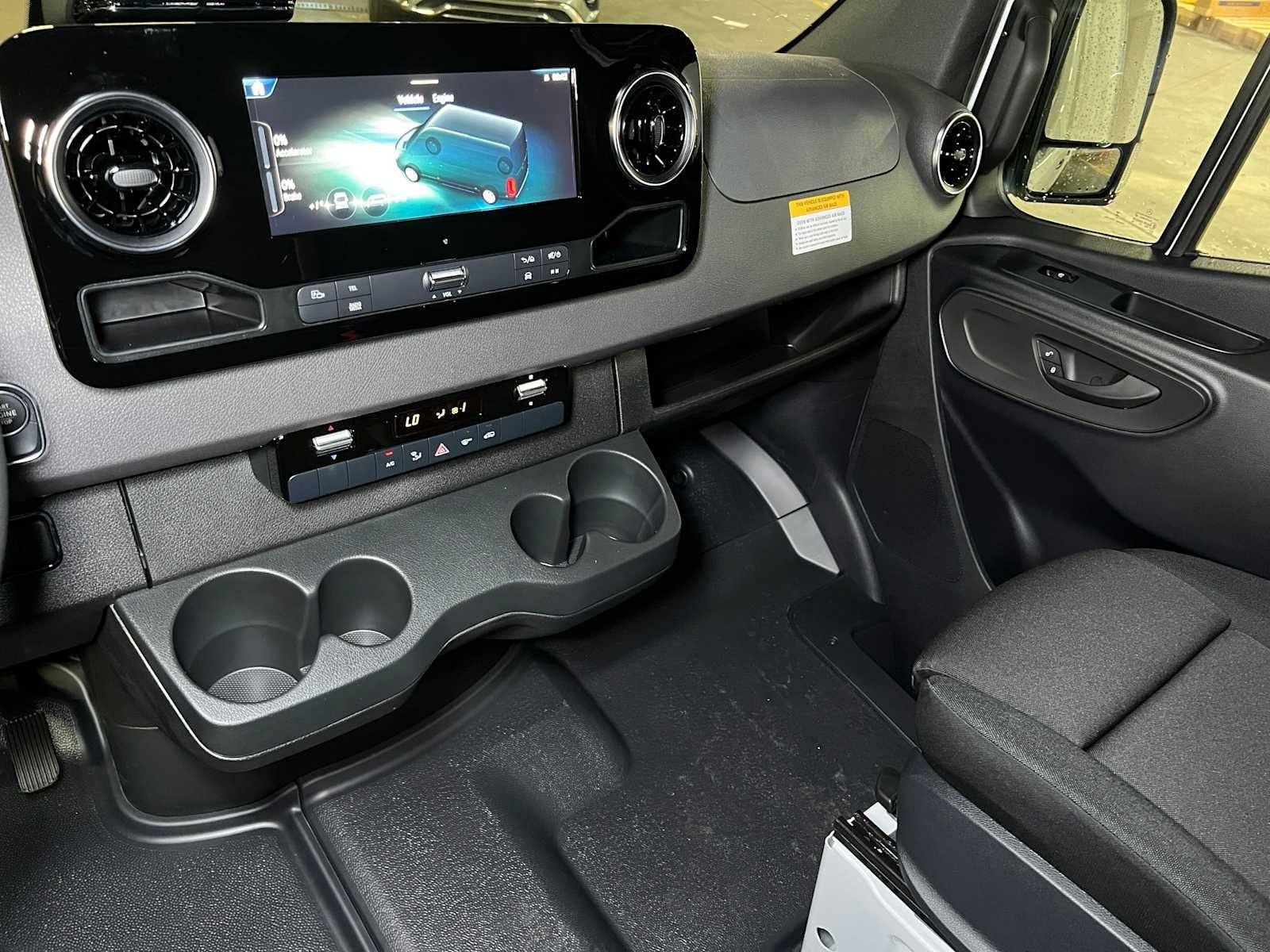 2025 Mercedes-Benz Sprinter 2500 Standard Roof I4 Diesel 144" RWD