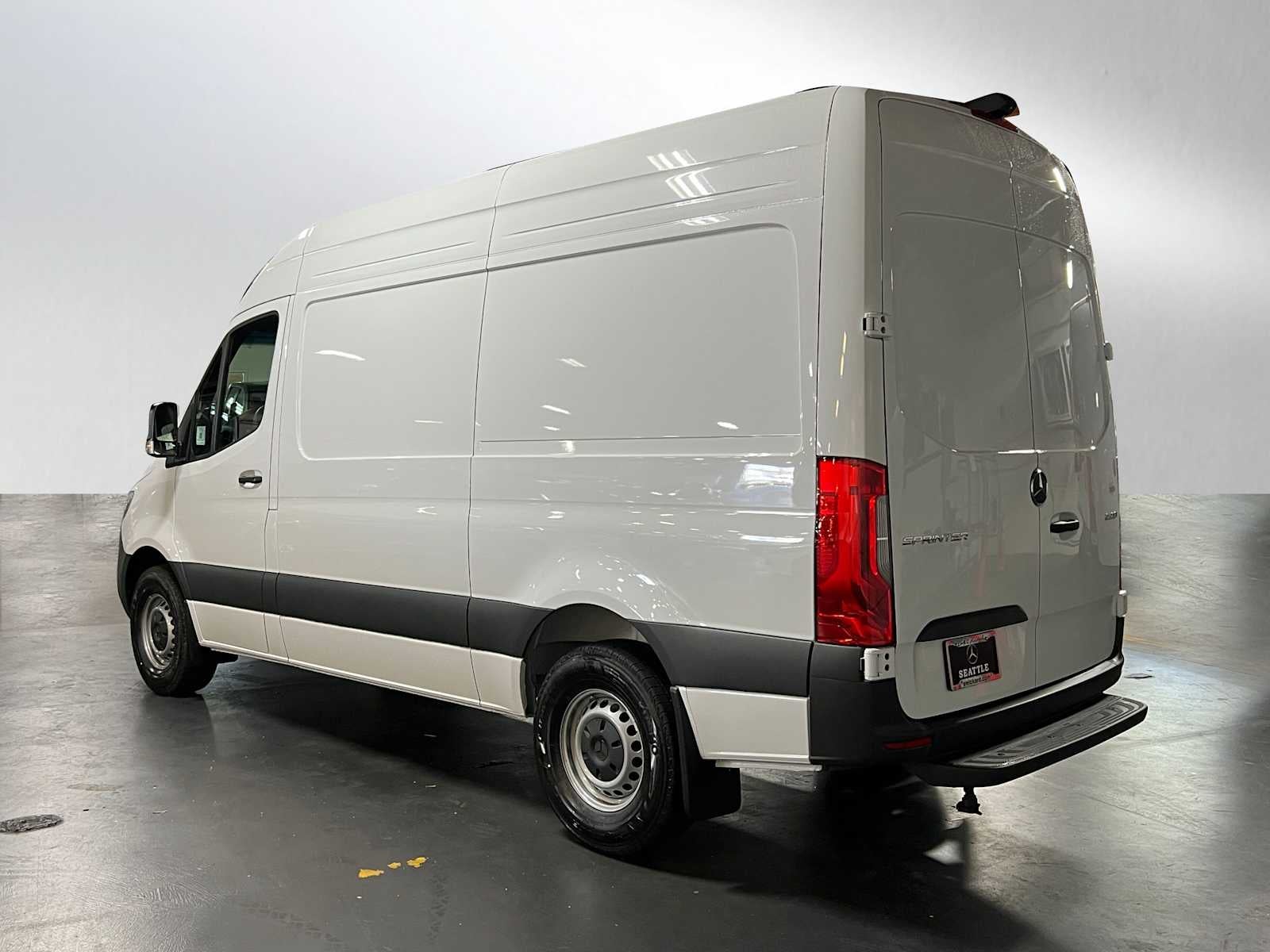 2025 Mercedes-Benz Sprinter 2500 Standard Roof I4 Diesel 144" RWD