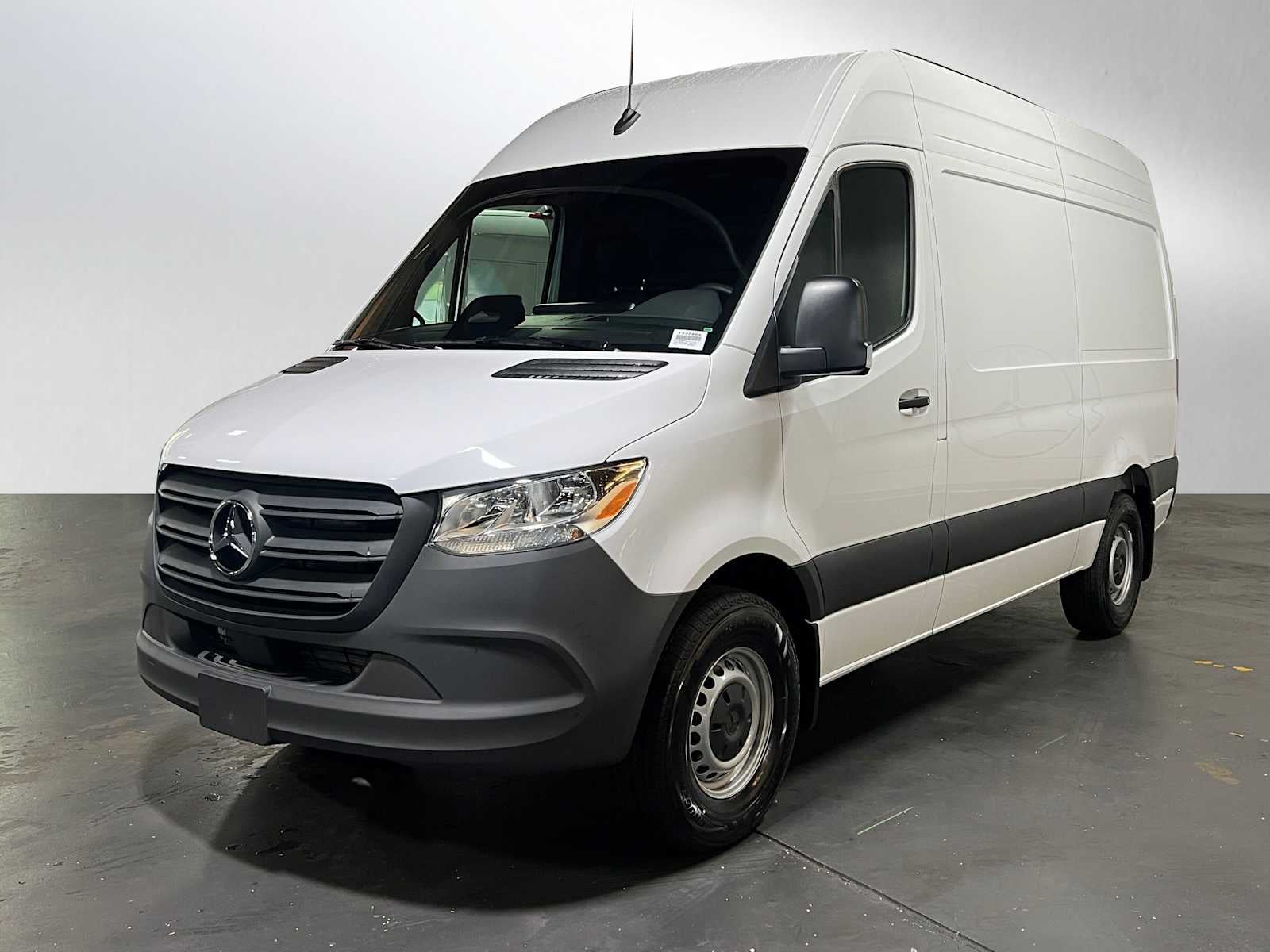 2025 Mercedes-Benz Sprinter 2500 Standard Roof I4 Diesel 144" RWD