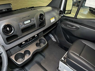 2025 Mercedes-Benz Sprinter 2500 Standard Roof I4 Diesel 144" RWD