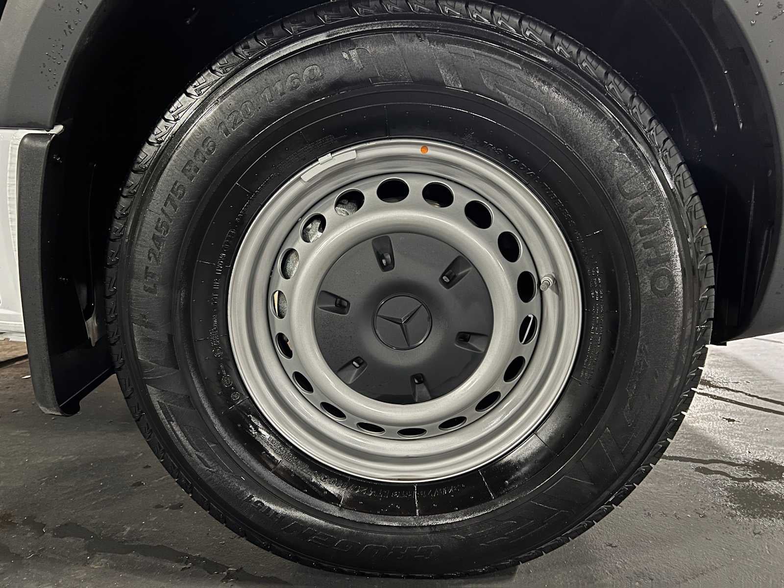 2025 Mercedes-Benz Sprinter 2500 Standard Roof I4 Diesel 144" RWD