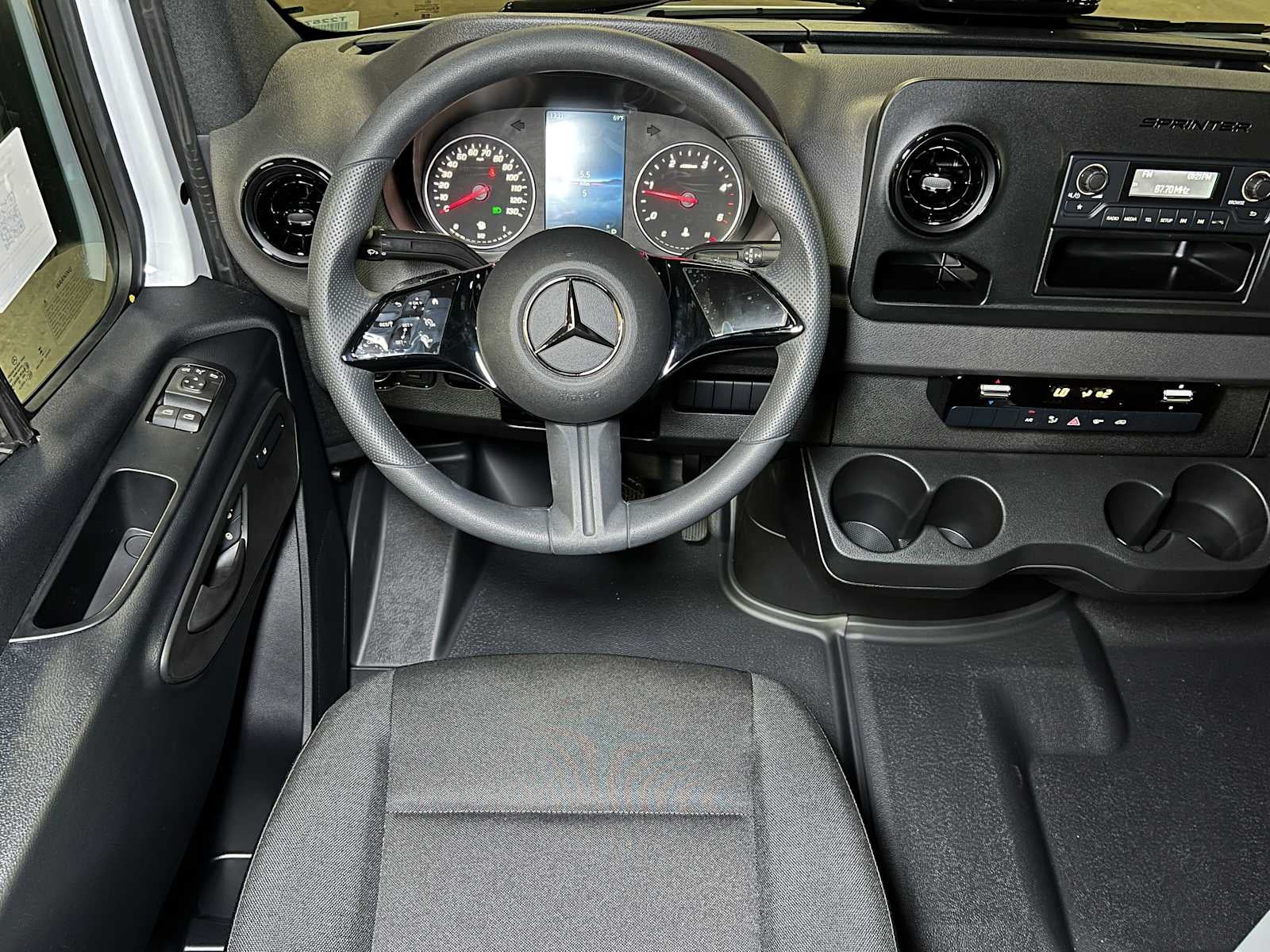 2025 Mercedes-Benz Sprinter 2500 Standard Roof I4 Diesel 144" RWD