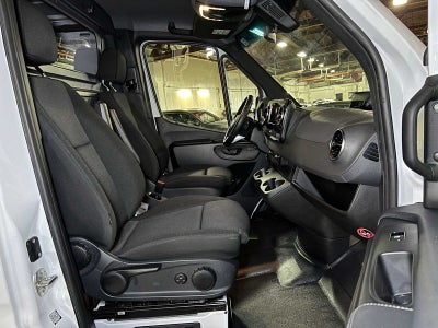 2025 Mercedes-Benz Sprinter 2500 Standard Roof I4 Diesel 144" RWD