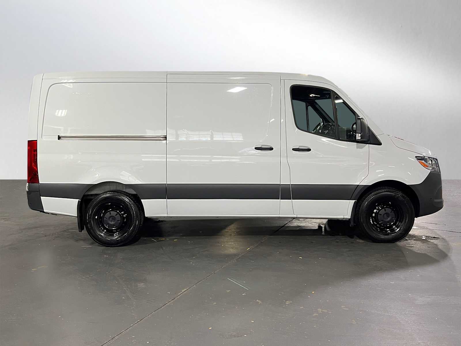 2025 Mercedes-Benz Sprinter 2500 Standard Roof I4 Diesel 144" RWD