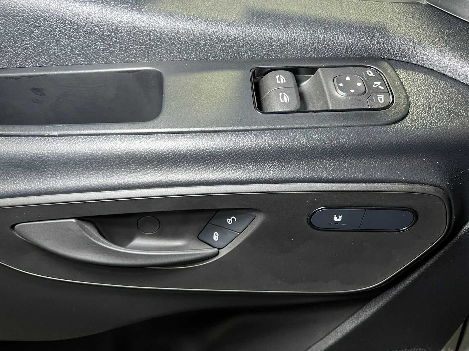 2025 Mercedes-Benz Sprinter 2500 Standard Roof I4 Diesel 144" RWD