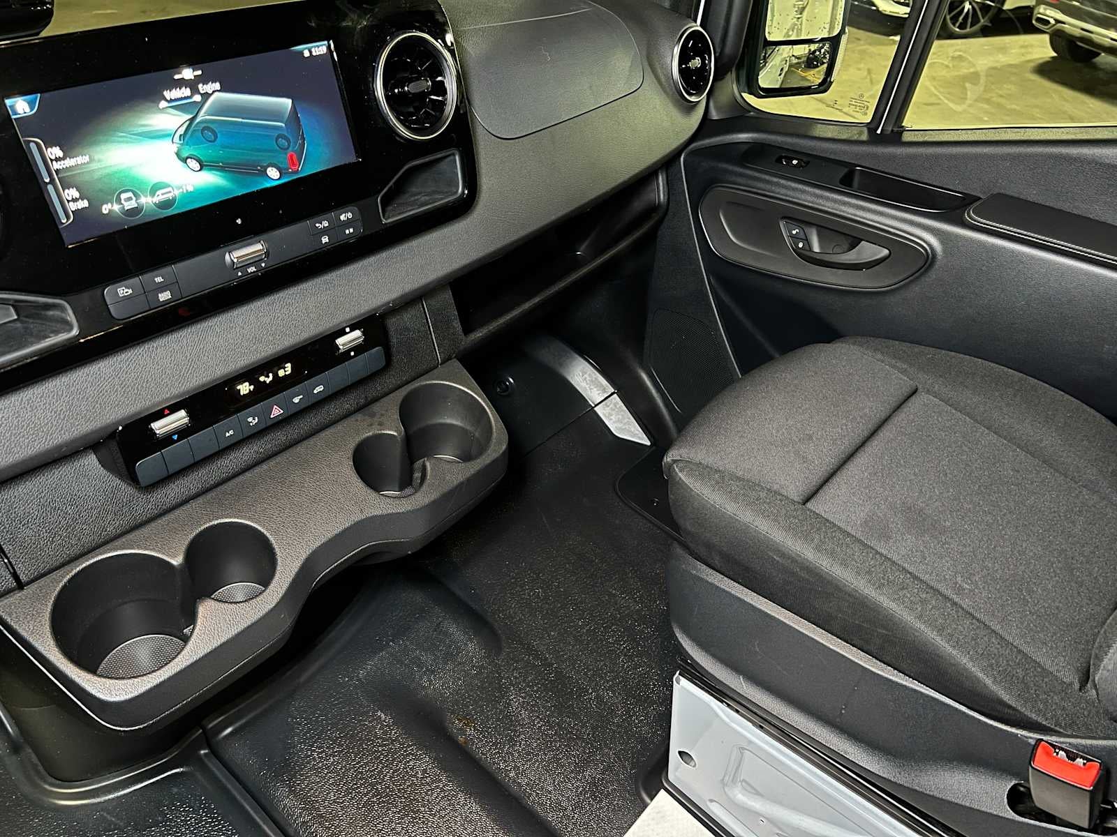 2025 Mercedes-Benz Sprinter 2500 Standard Roof I4 Diesel 144" RWD