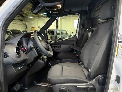 2025 Mercedes-Benz Sprinter 2500 Standard Roof I4 Diesel 144" RWD