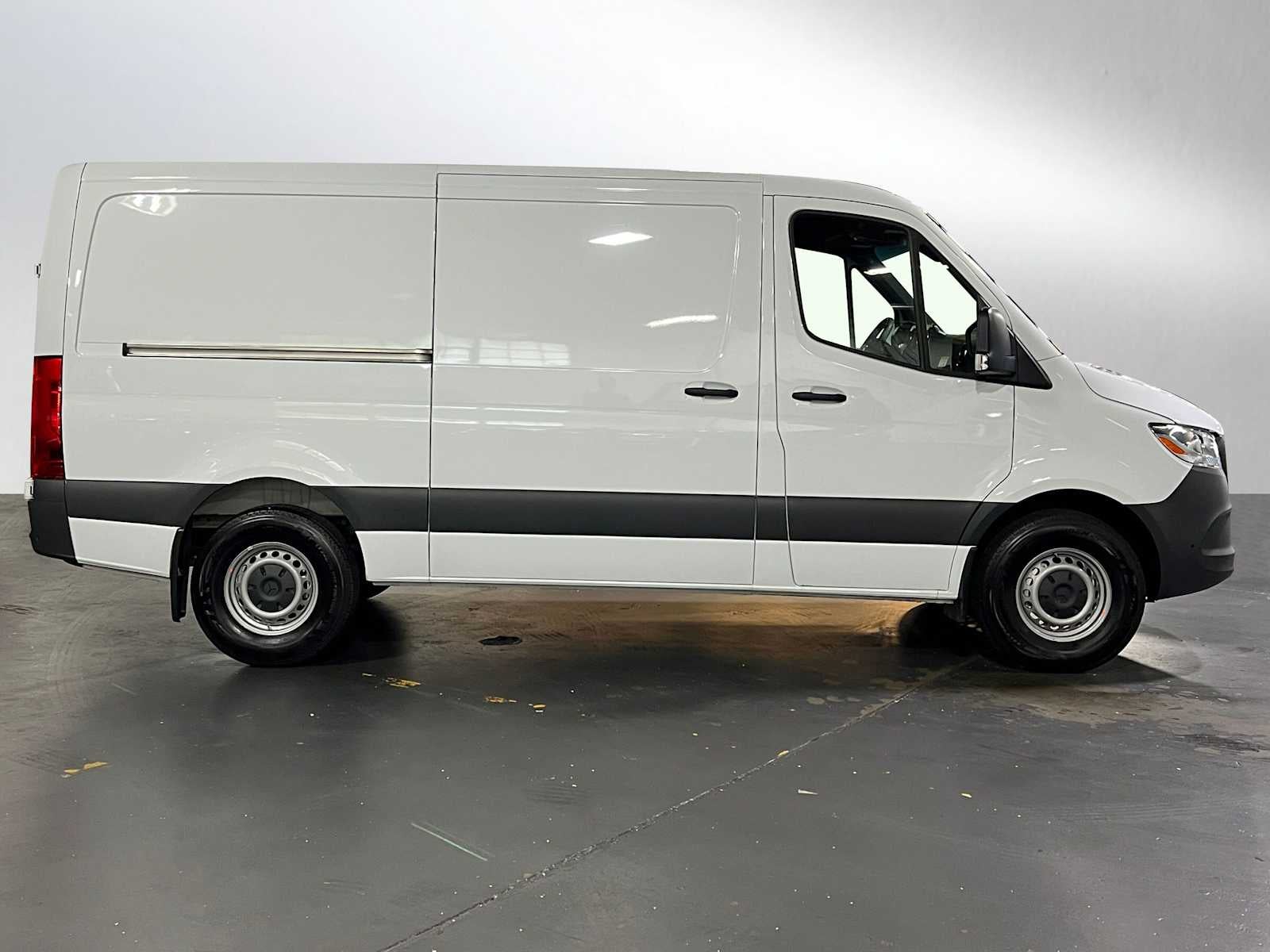 2025 Mercedes-Benz Sprinter 2500 Standard Roof I4 Diesel 144" RWD