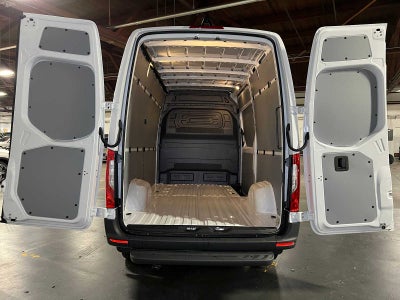 2025 Mercedes-Benz Sprinter 2500 Standard Roof I4 Diesel 144" RWD