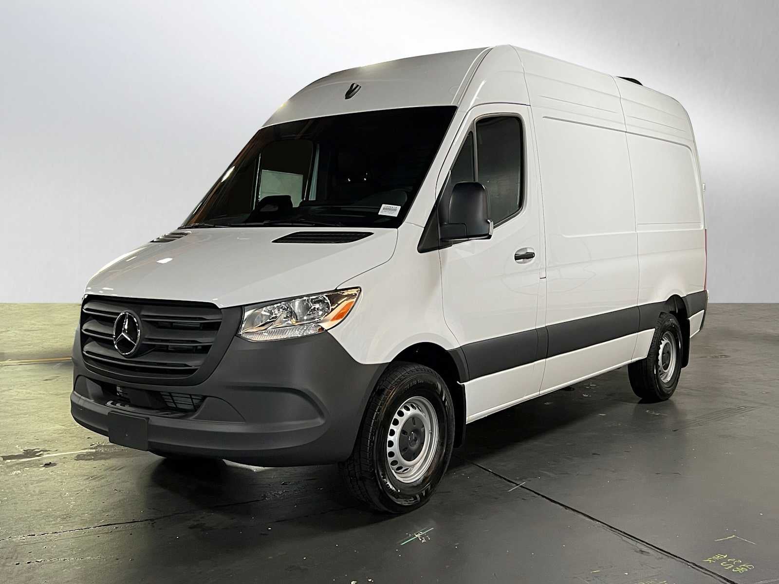 2025 Mercedes-Benz Sprinter 2500 Standard Roof I4 Diesel 144" RWD