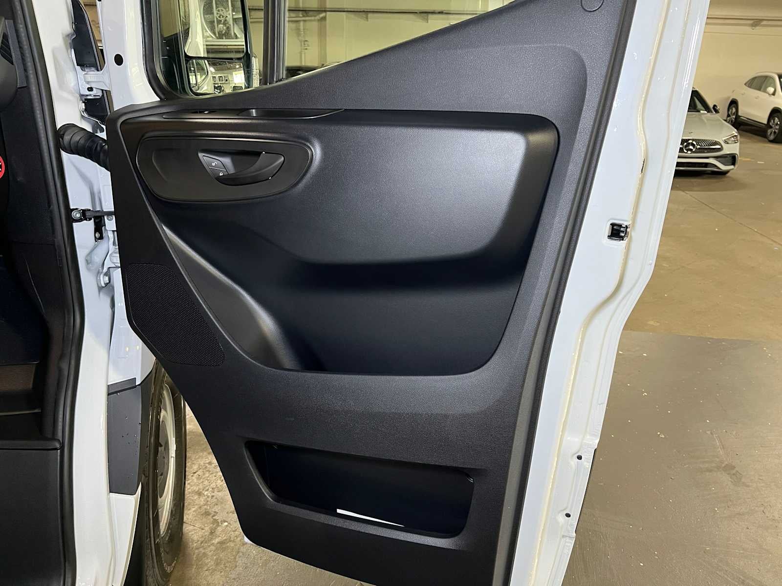 2025 Mercedes-Benz Sprinter 2500 Standard Roof I4 Diesel 144" RWD