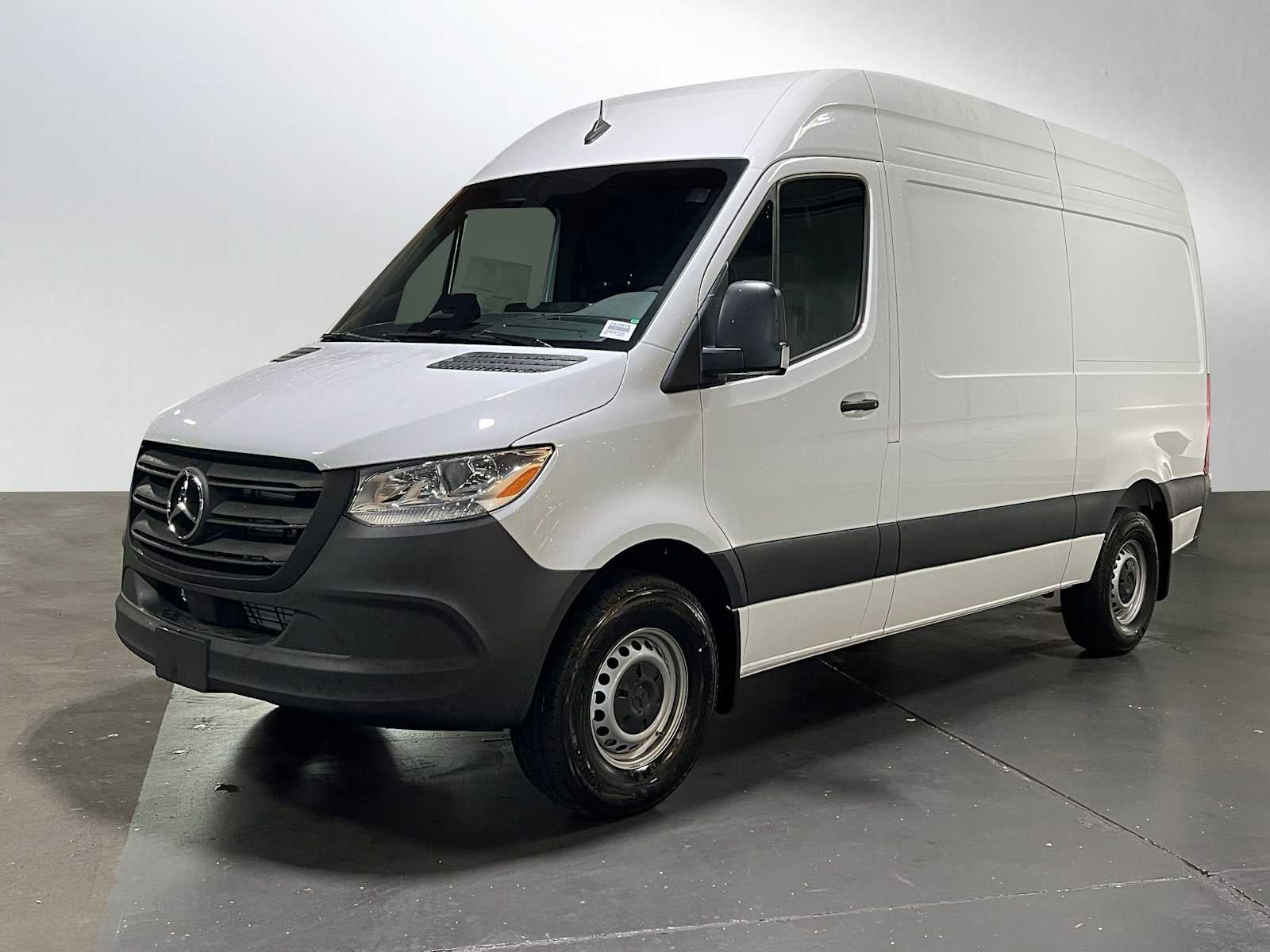2025 Mercedes-Benz Sprinter 2500 Standard Roof I4 Diesel 144" RWD