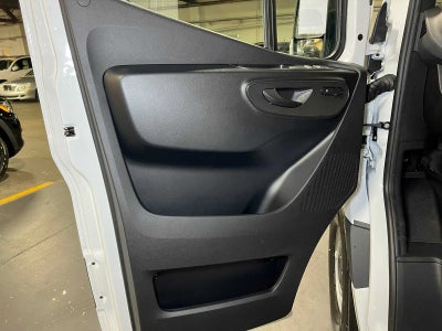 2025 Mercedes-Benz Sprinter 2500 Standard Roof I4 Diesel 144" RWD