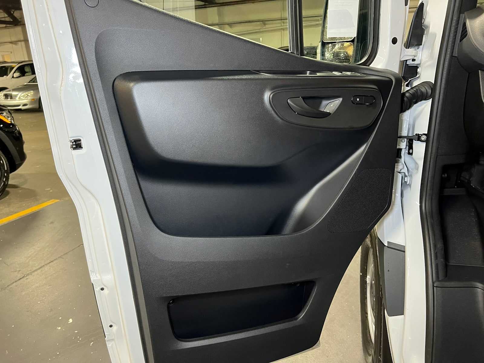 2025 Mercedes-Benz Sprinter 2500 Standard Roof I4 Diesel 144" RWD