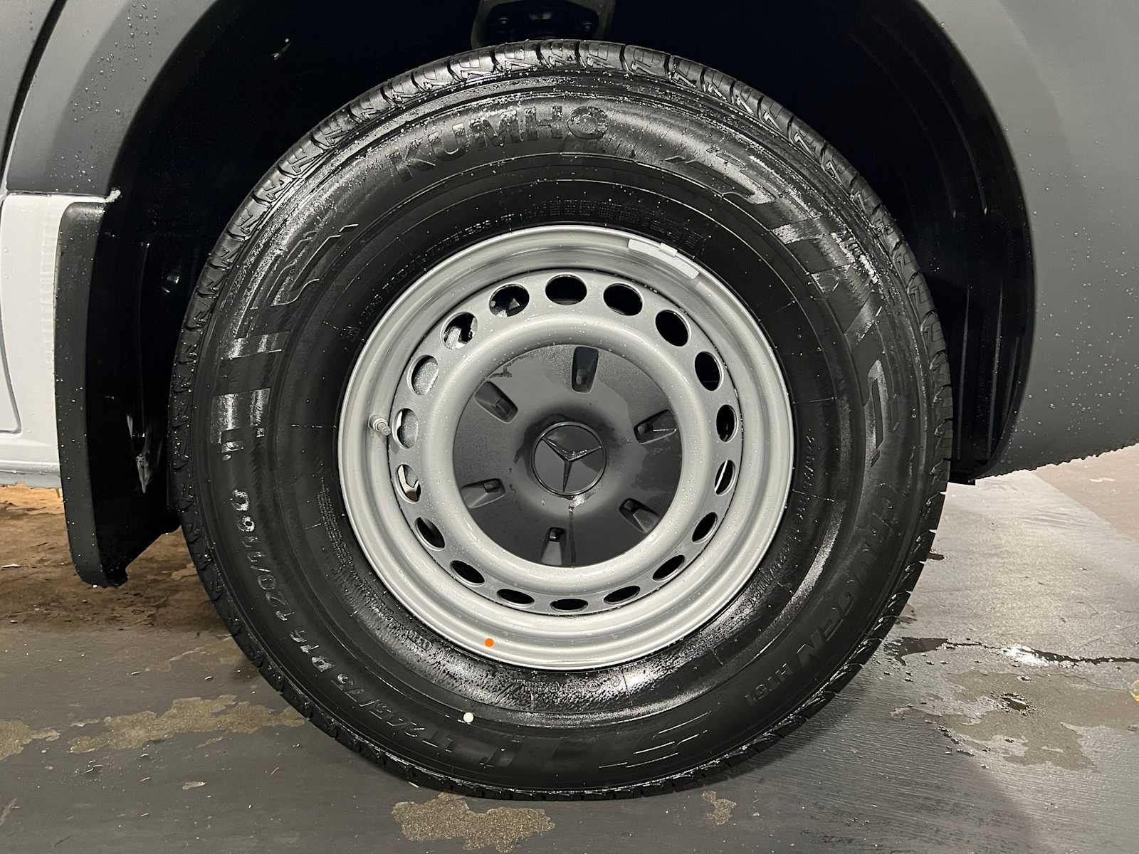 2025 Mercedes-Benz Sprinter 2500 Standard Roof I4 Diesel 144" RWD