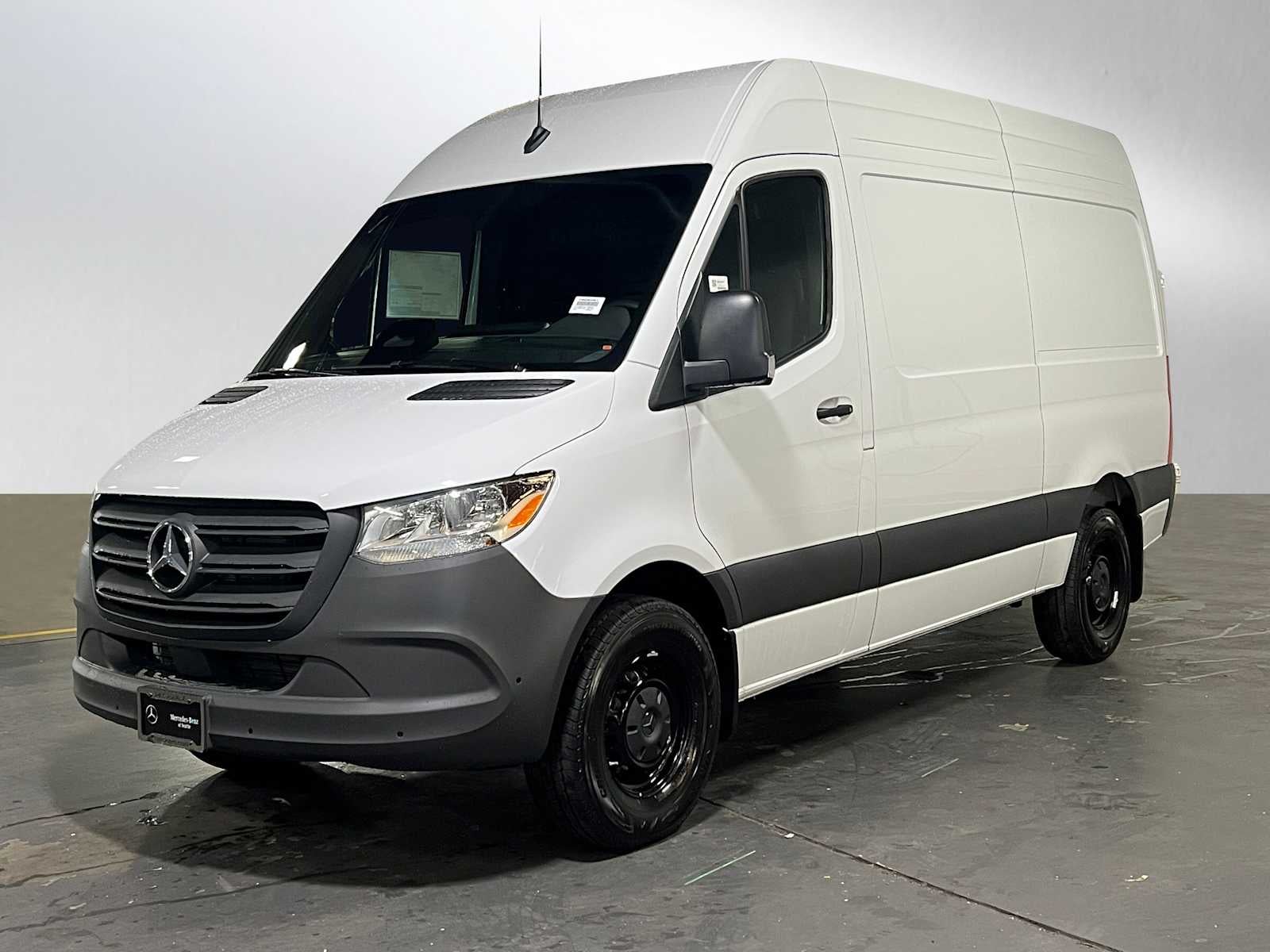 2026 Mercedes-Benz Sprinter 2500 Standard Roof I4 Diesel 144" RWD