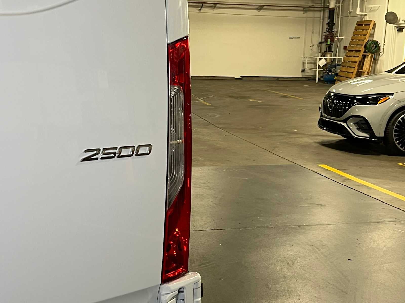 2025 Mercedes-Benz Sprinter 2500 High Roof I4 Diesel 170" RWD