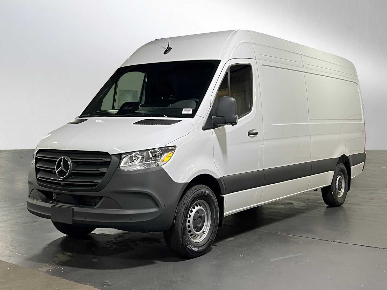 2025 Mercedes-Benz Sprinter 2500 High Roof I4 Diesel 170" RWD