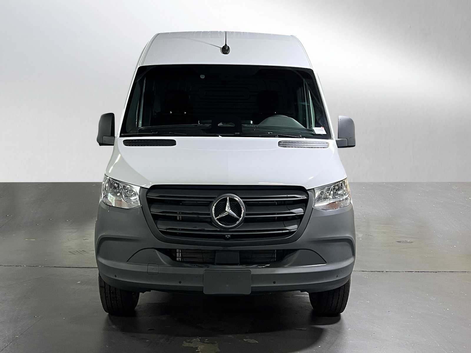 2025 Mercedes-Benz Sprinter 2500 High Roof I4 Diesel 170" RWD