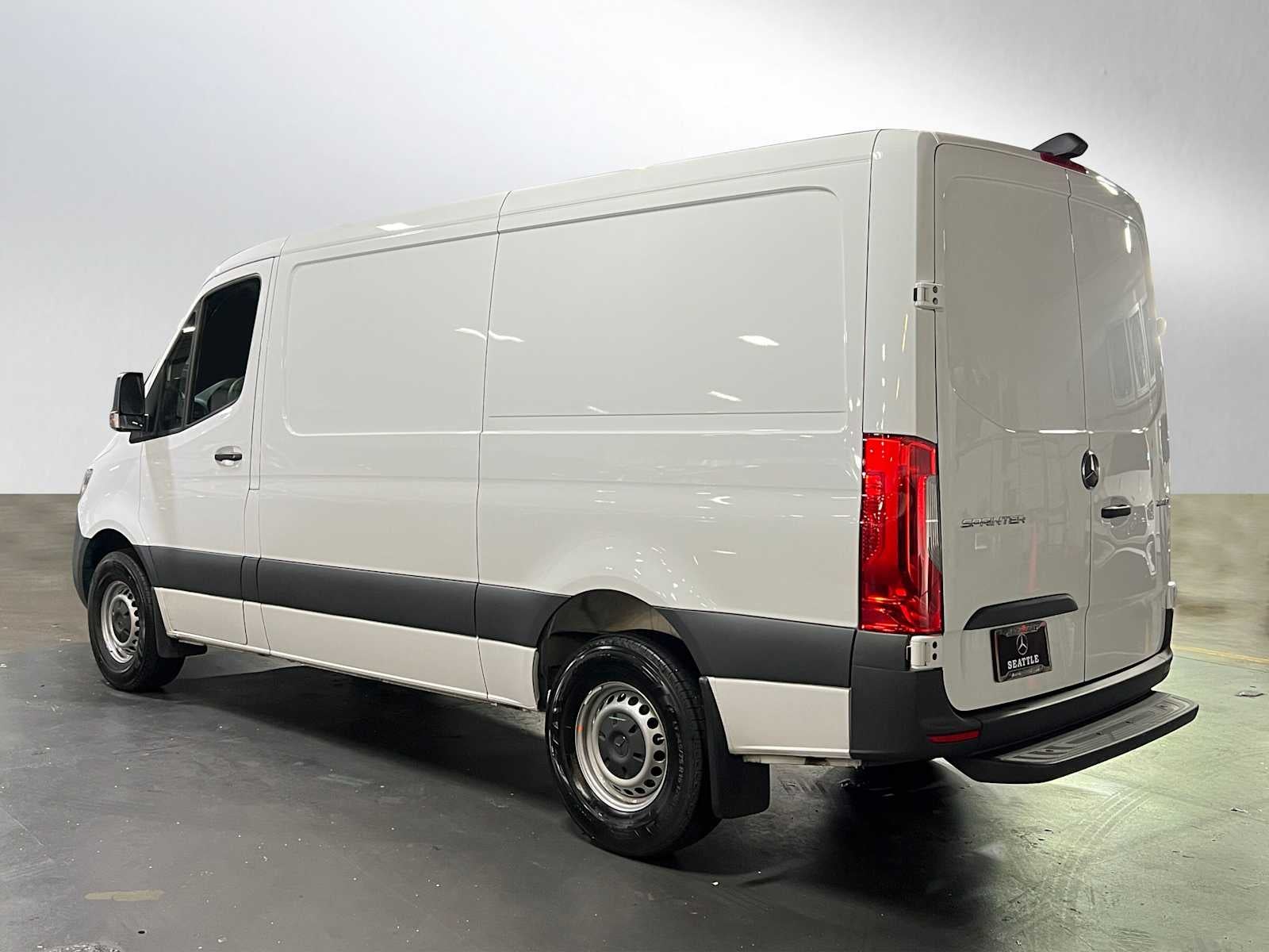 2025 Mercedes-Benz Sprinter 2500 Standard Roof I4 Diesel HO 144" RWD