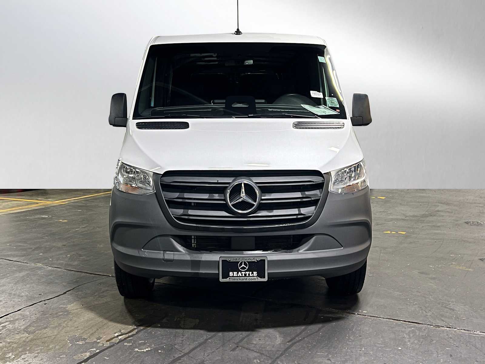 2025 Mercedes-Benz Sprinter 2500 Standard Roof I4 Diesel HO 144" RWD