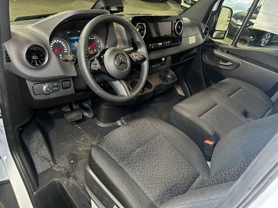 2026 Mercedes-Benz Sprinter 2500 Standard Roof I4 Diesel HO 144" RWD