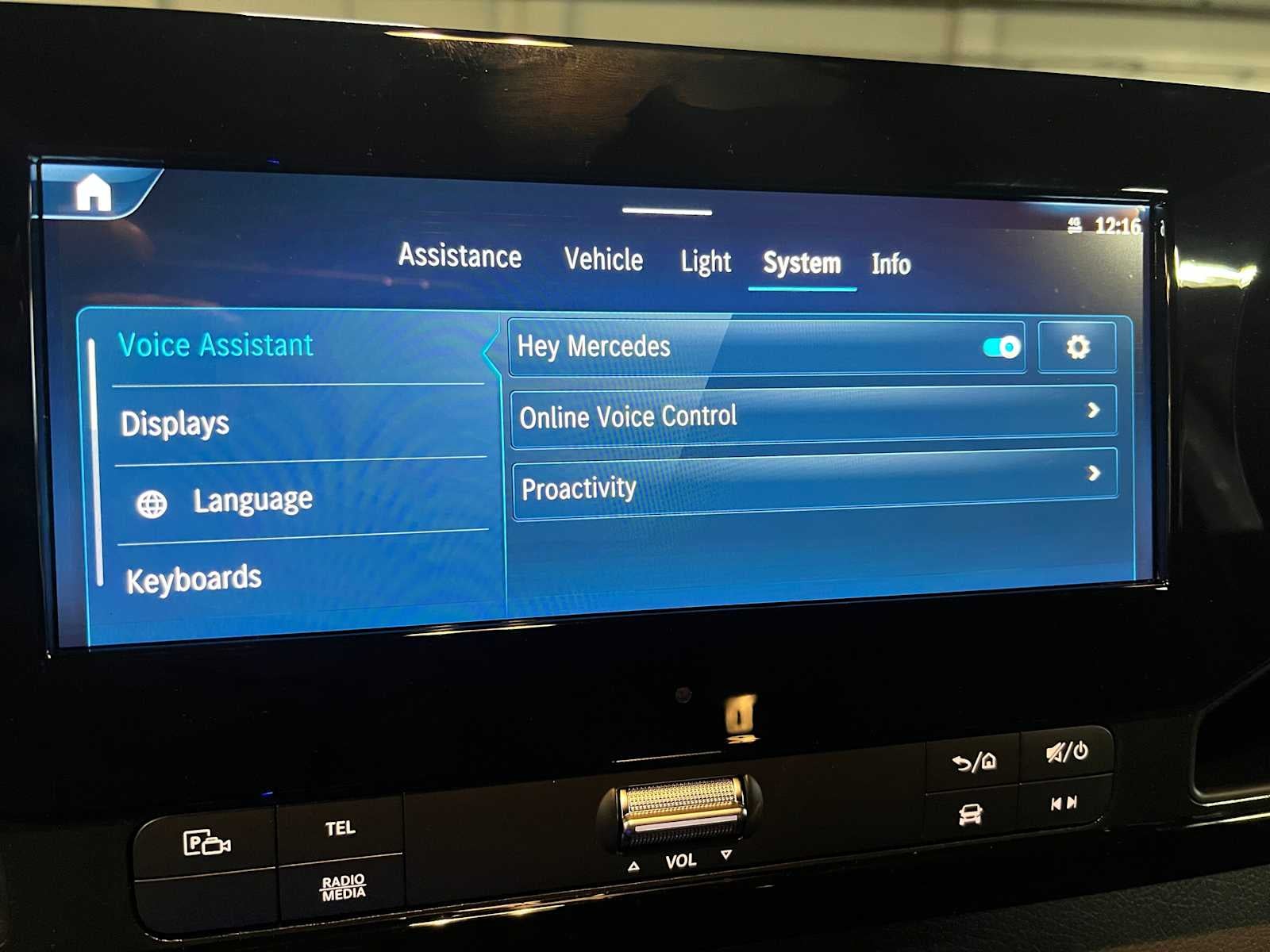 2026 Mercedes-Benz Sprinter 2500 Standard Roof I4 Diesel HO 144" RWD