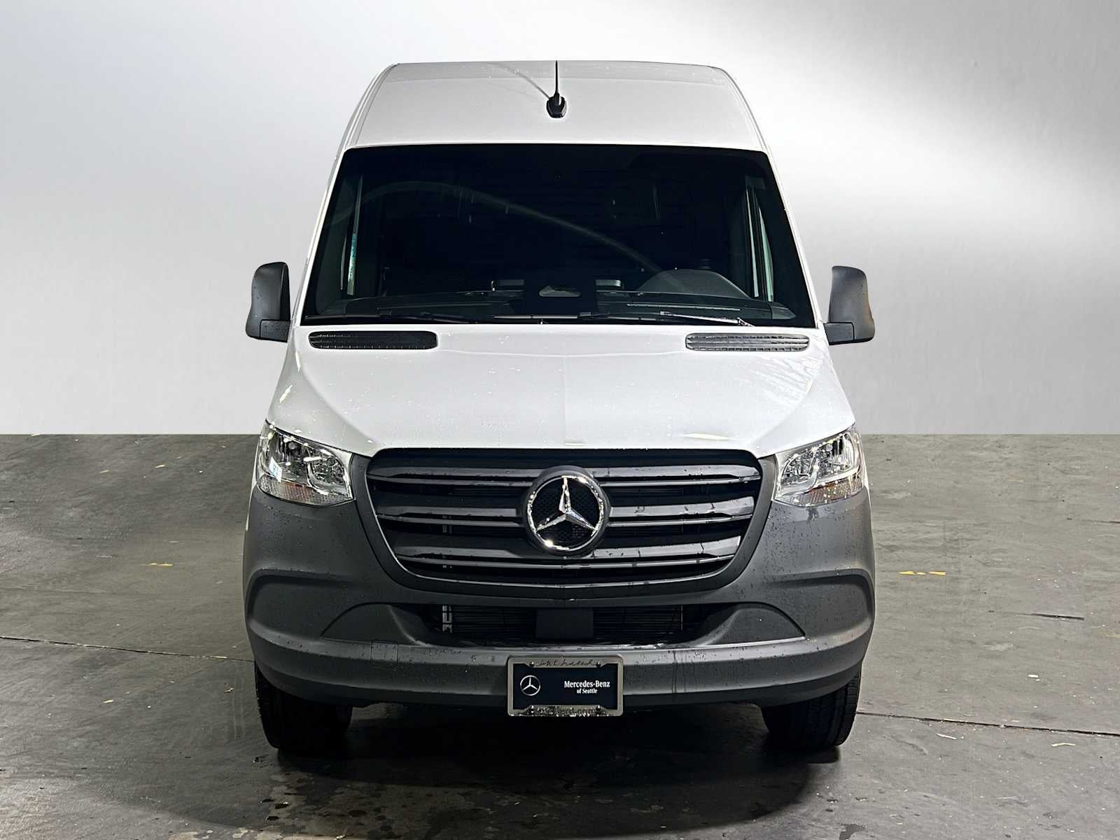 2026 Mercedes-Benz Sprinter 2500 Standard Roof I4 Diesel HO 144" RWD