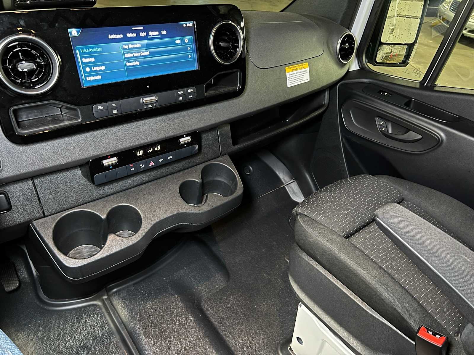 2025 Mercedes-Benz Sprinter 2500 Standard Roof I4 Diesel HO 144" RWD